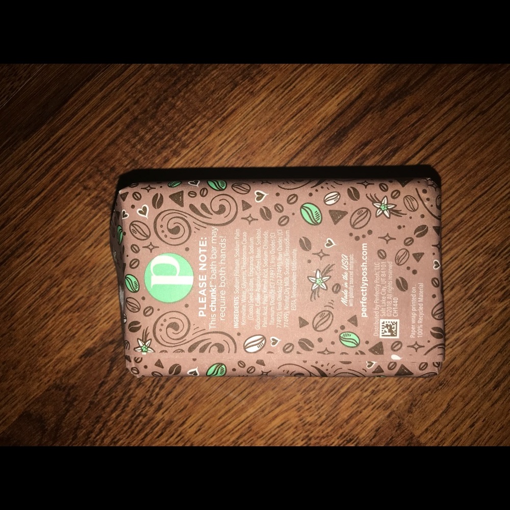 Perfect Stocking Stuffer! 🖤 - Picture 3 of 3